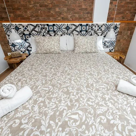 Apartment Calas